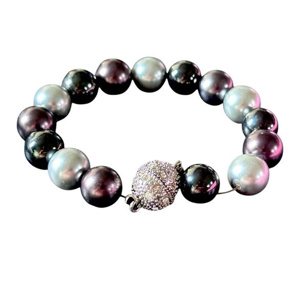 Premier Designs Faux Grey Pearl Bracelet Gray Rhinestone Ball Magnetic Closure - Picture 1 of 4